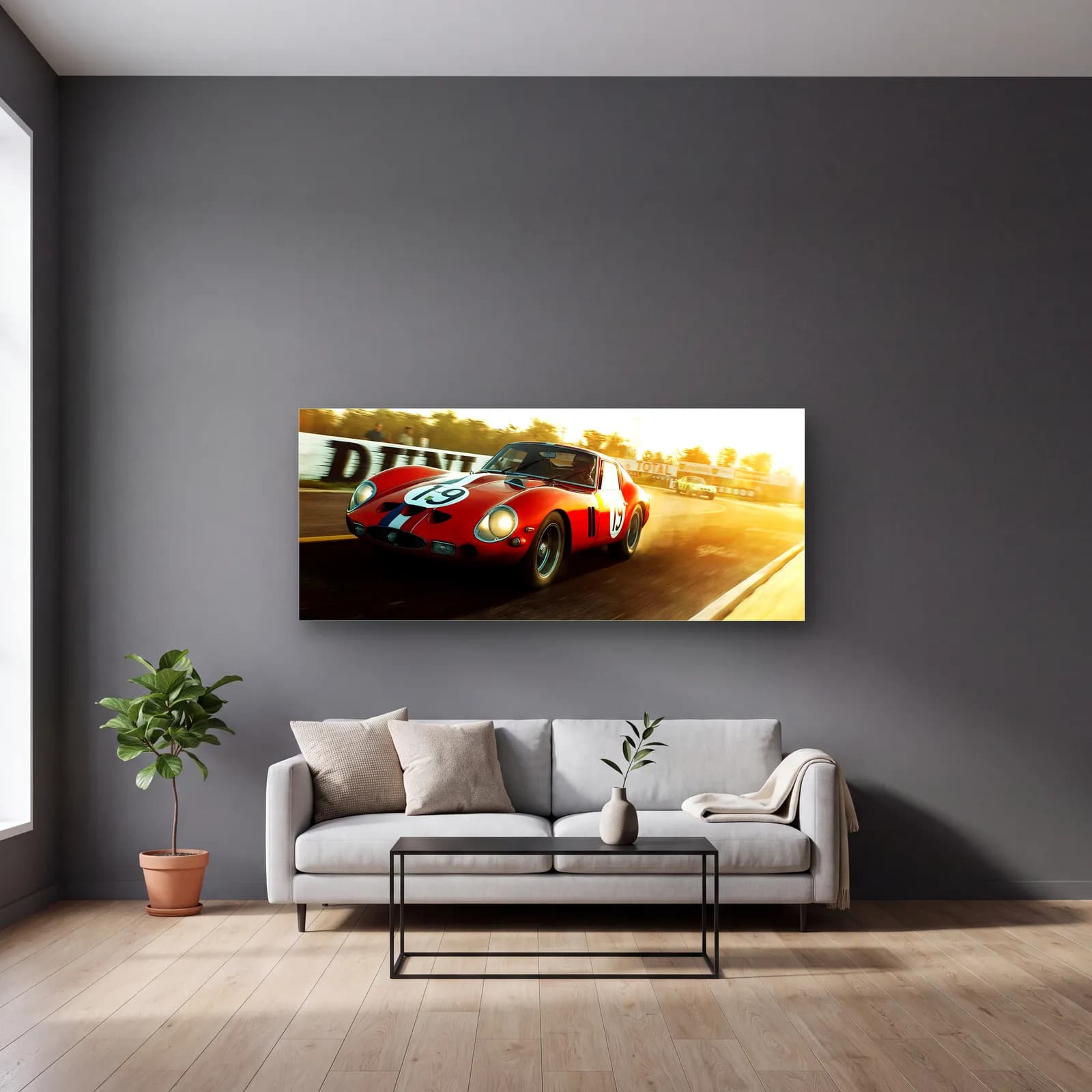 Gün Batımında Ferrari 250 GTO cam tablo — gri duvarlı salonda