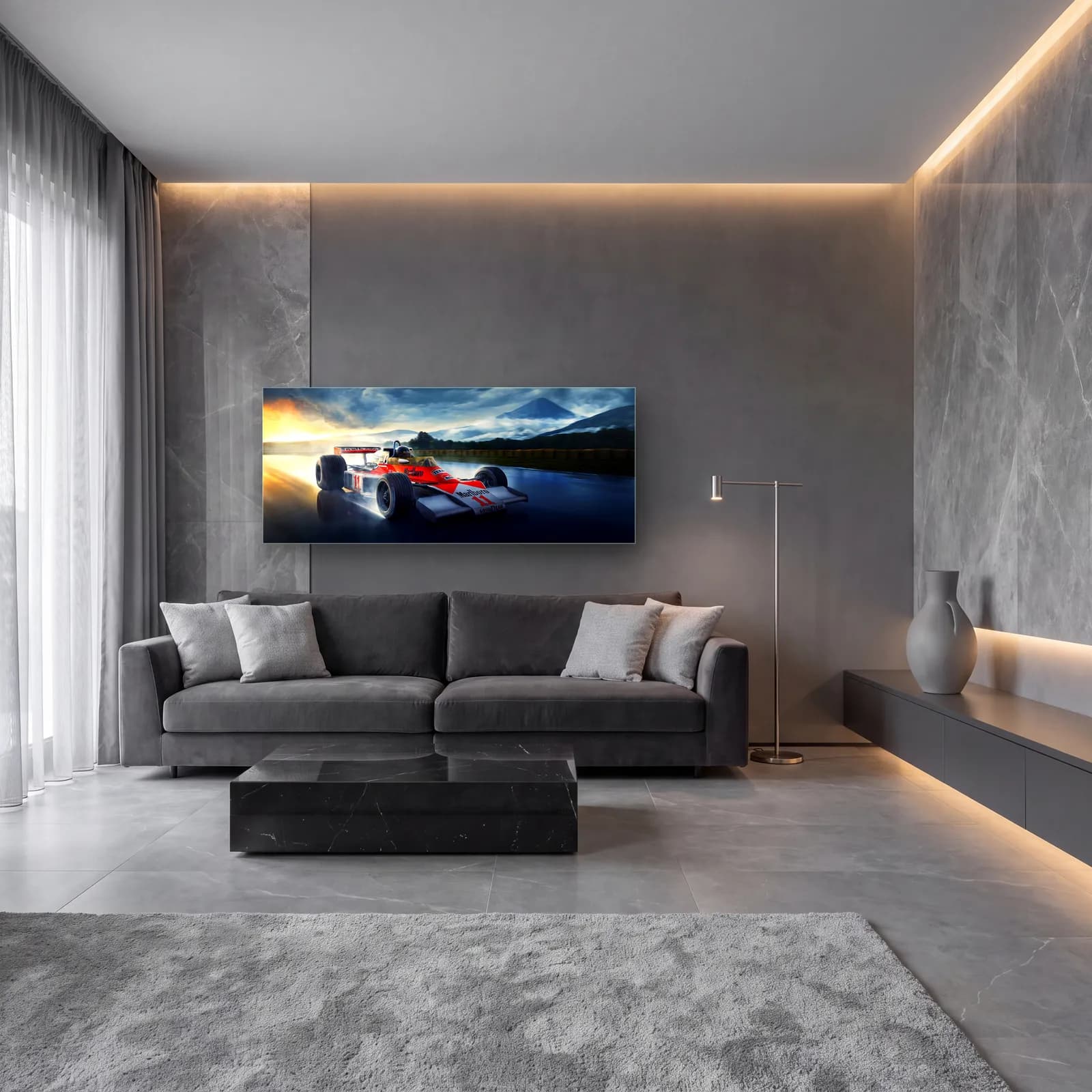 Fuji Önünde McLaren M23 cam tablo — lüks salon duvarında