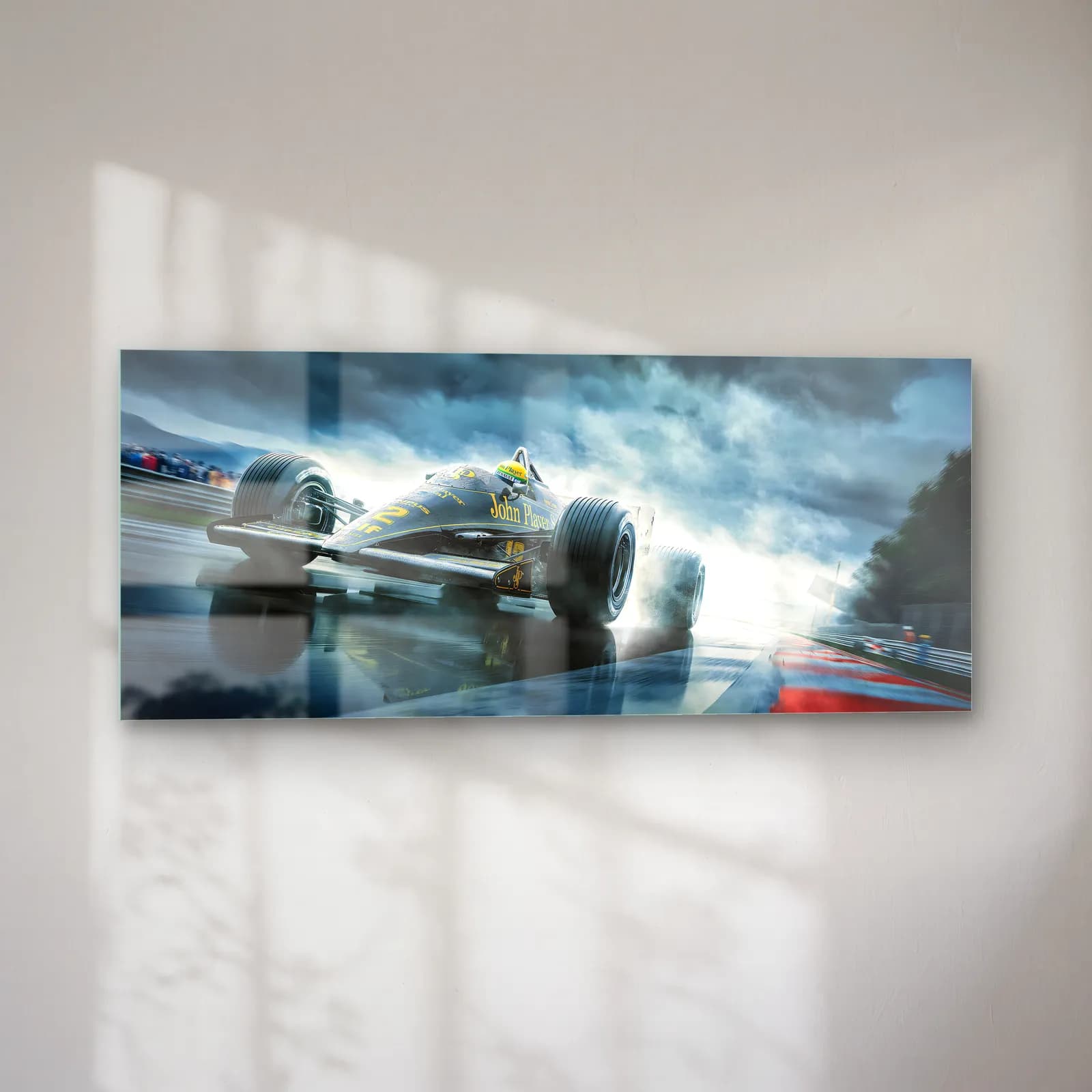 Yağmurda Siyah Lotus F1 cam tablo — sol açıdan görünüm