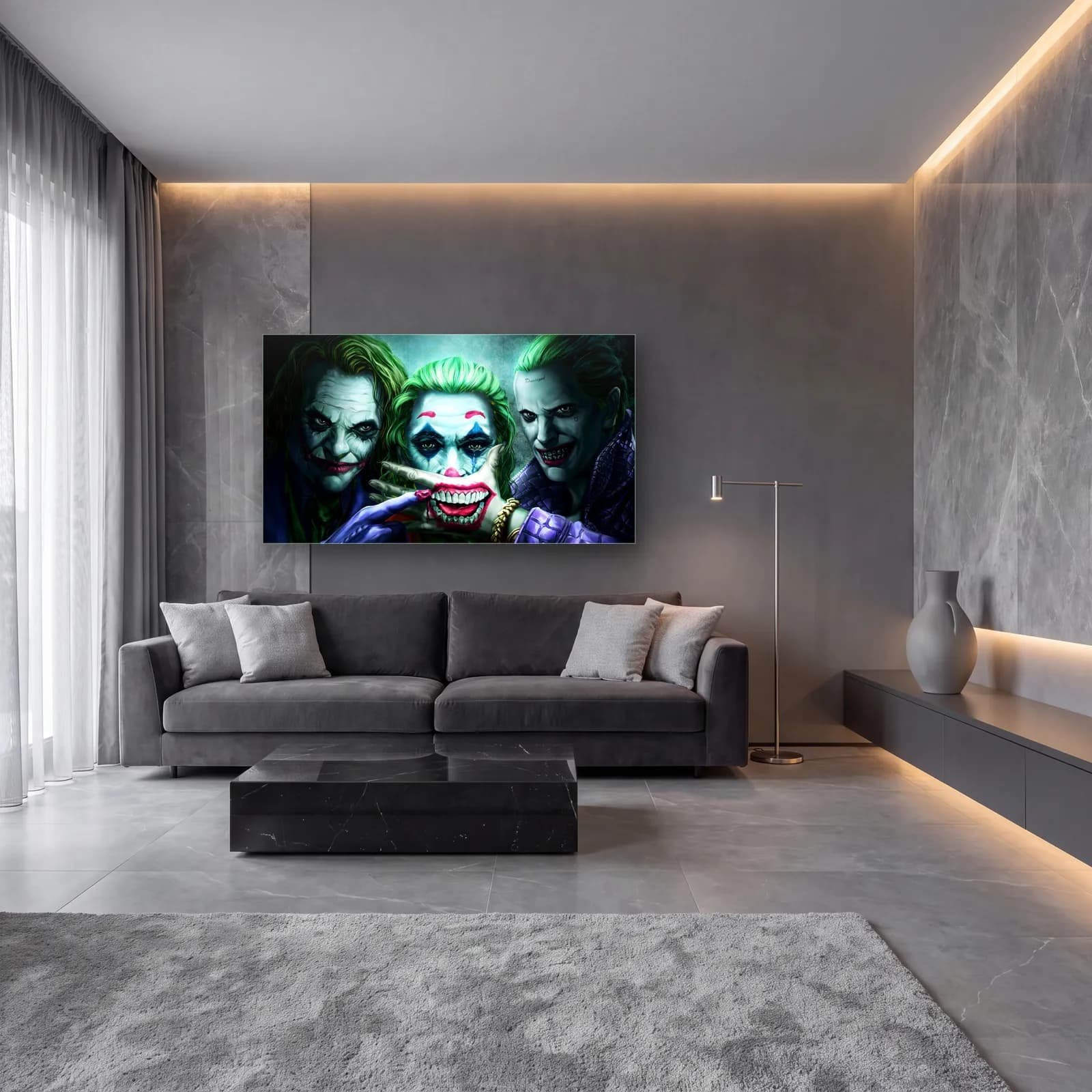 Üç Joker Portresi cam tablo — lüks salon duvarında