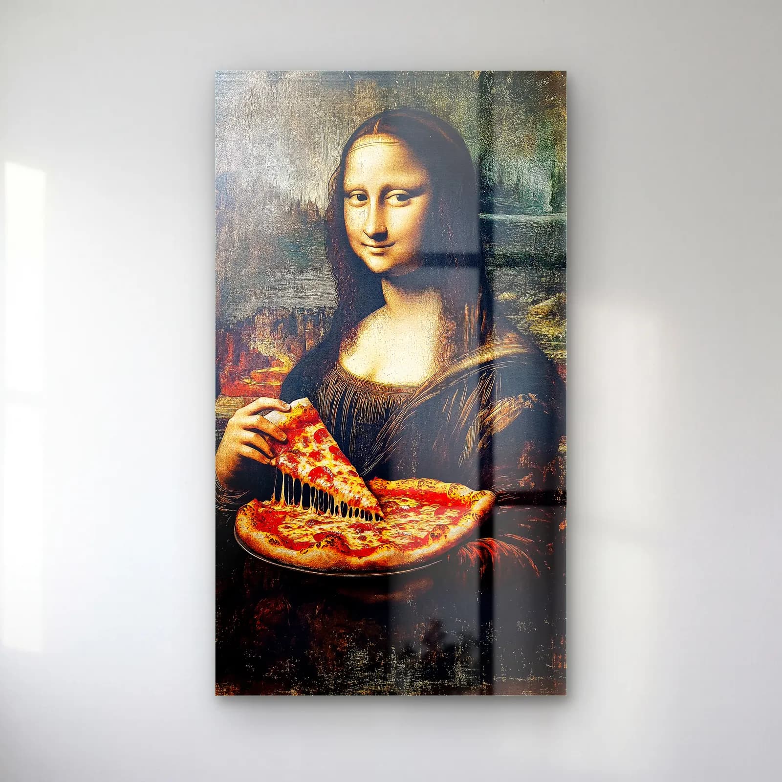 Pizzalı Mona Lisa cam tablo — Mona Lisa elinde peynirleri uzayan pizza dilimi tutuyor
