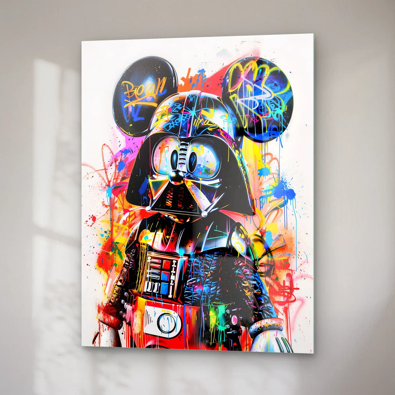 Mickey Kulaklı Darth Vader cam tablo — sağ açıdan görünüm