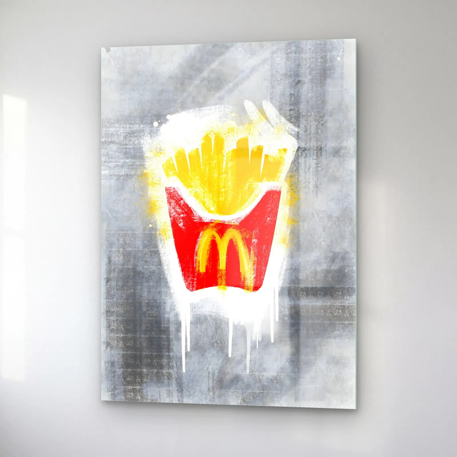 McDonald's Patates Grafiti cam tablo — sağ açıdan görünüm