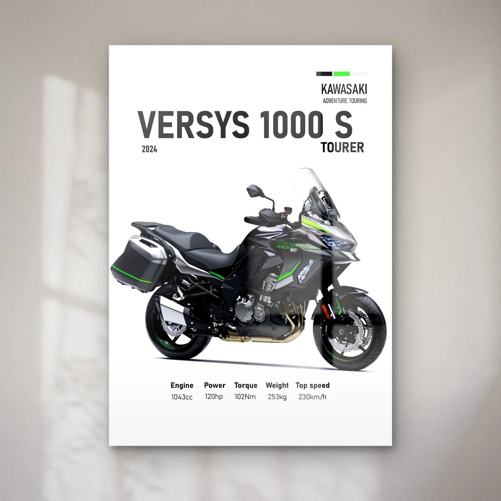 Kawasaki Versys 1000 S Tourer 2024 cam tablo — Beyaz zeminde siyah gri Kawasaki Versys 1000 S Tourer 2024 ve teknik veriler