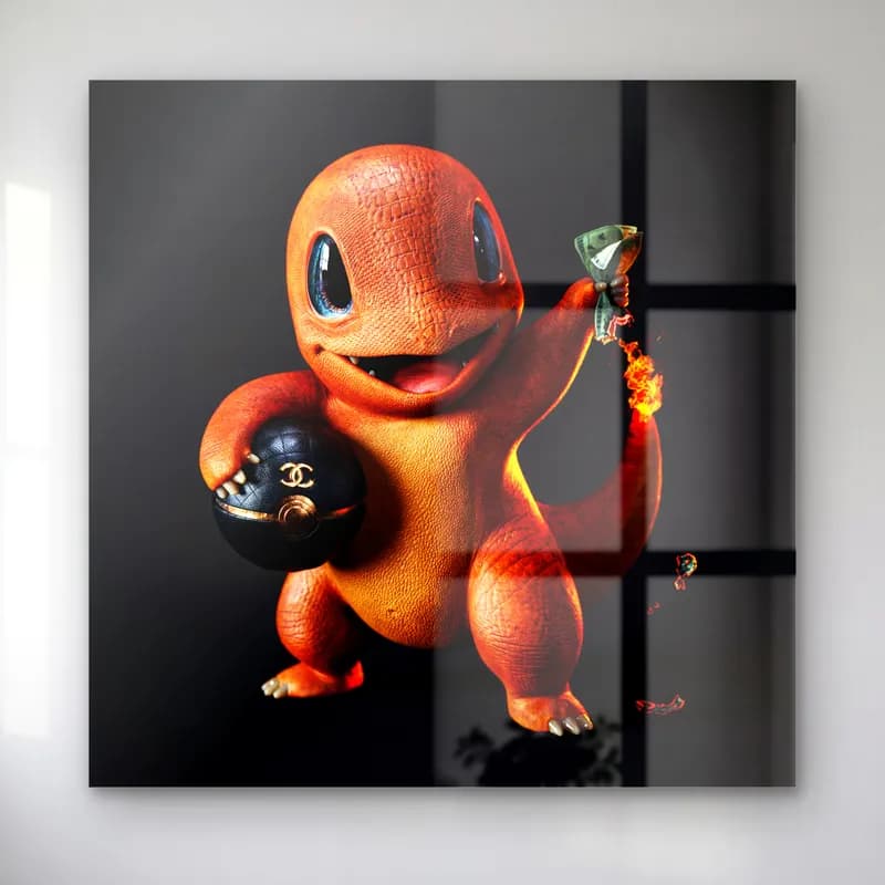 Chanel Detaylı 3D Charmander cam tablo — Siyah zeminde Chanel logolu top tutan turuncu 3D Charmander