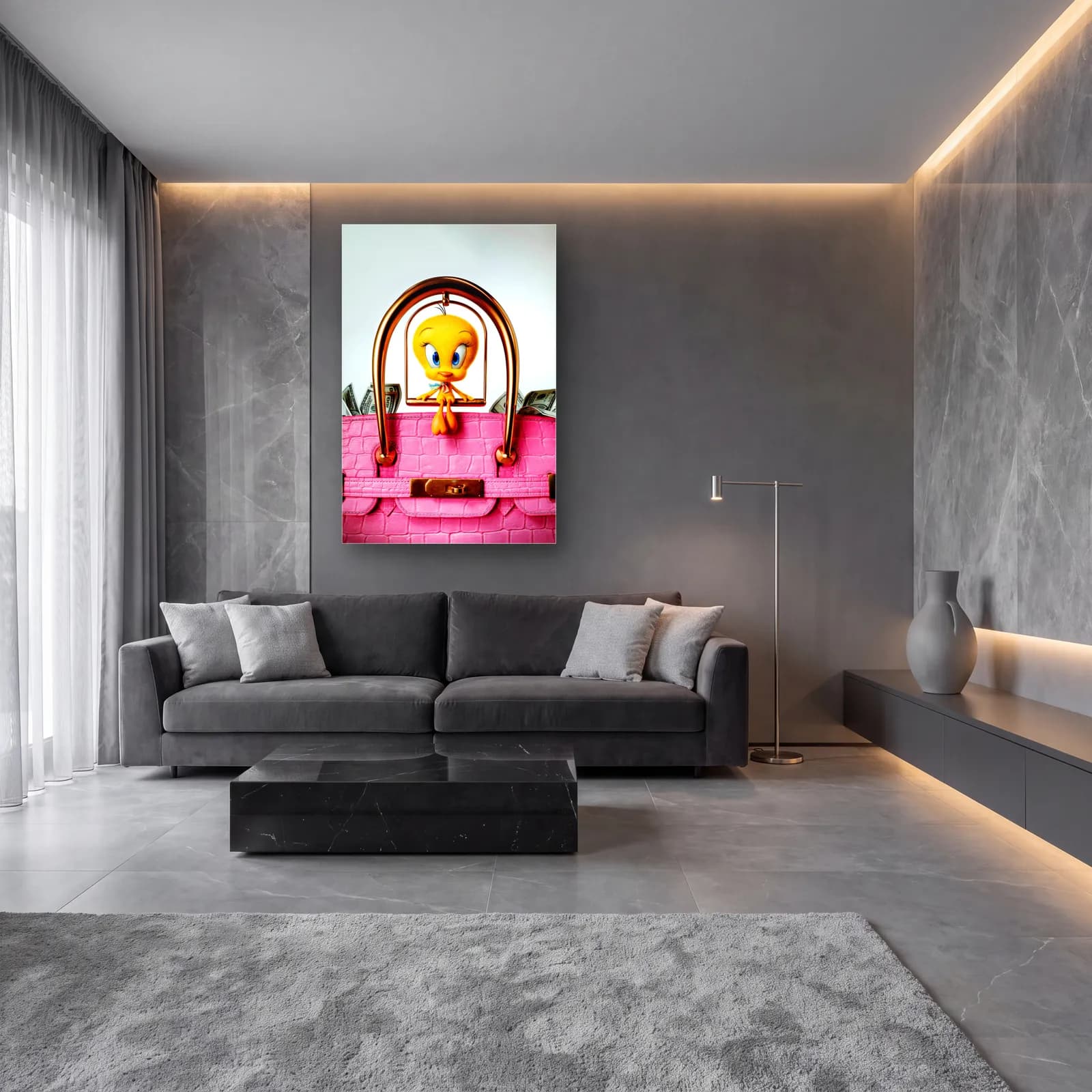 Pembe Birkin Çantada Tweety cam tablo — lüks salon duvarında