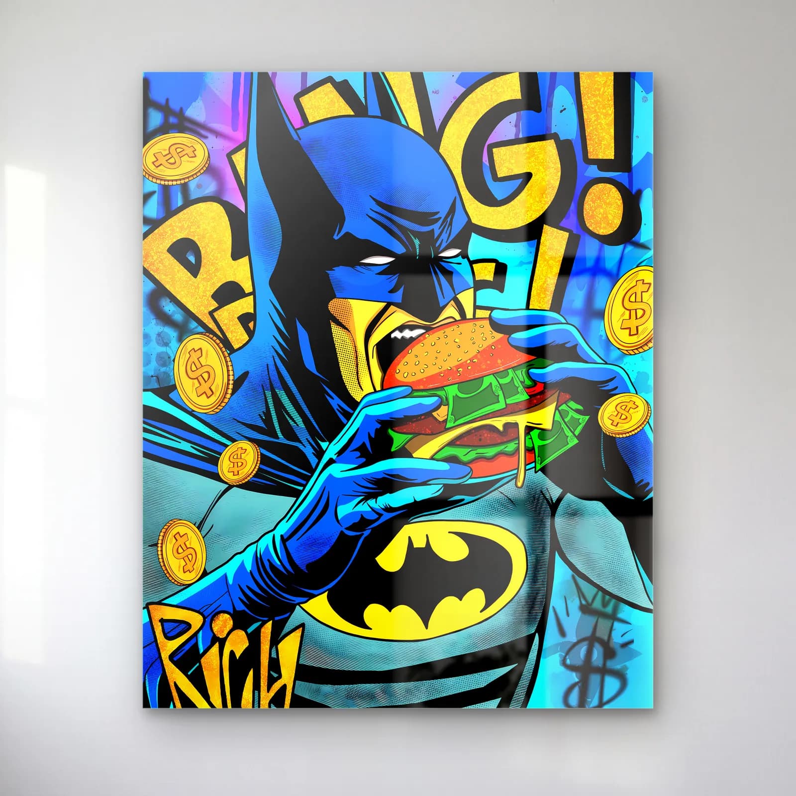 Para Burger Yiyen Batman cam tablo — Bang yazılı renkli zeminde dolarlı burger yiyen Batman