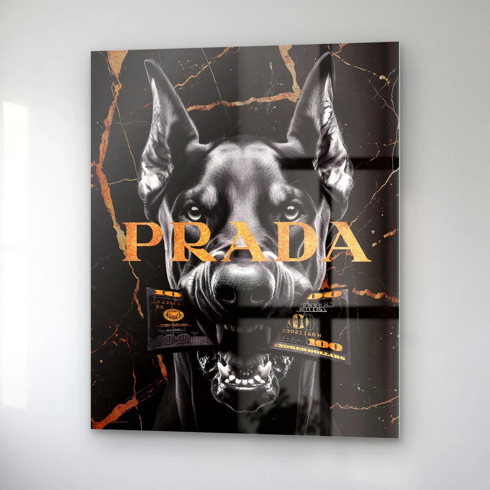 Prada Yazılı Doberman Portresi cam tablo — sağ açıdan görünüm