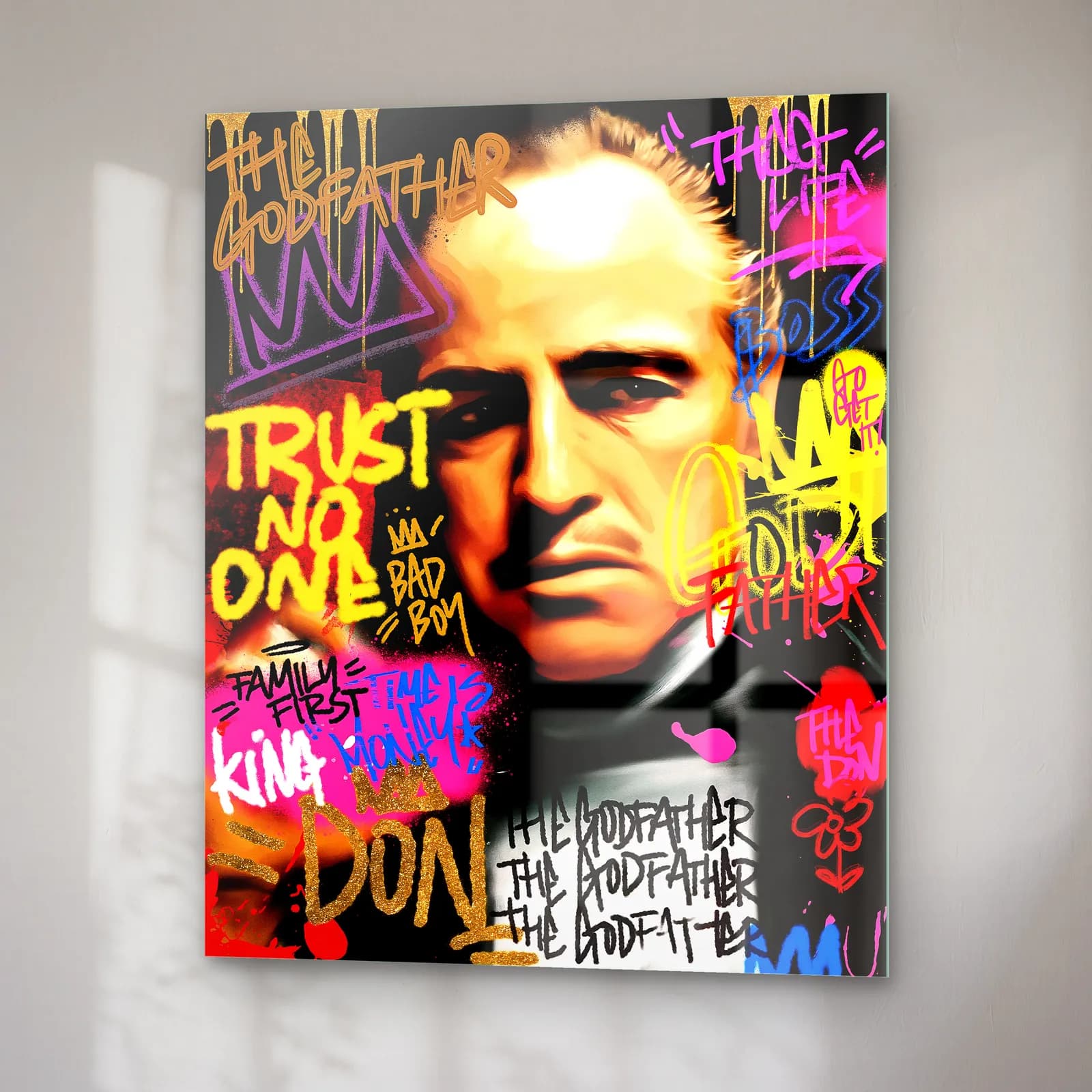 Trust No One Godfather Grafiti cam tablo — sağ açıdan görünüm