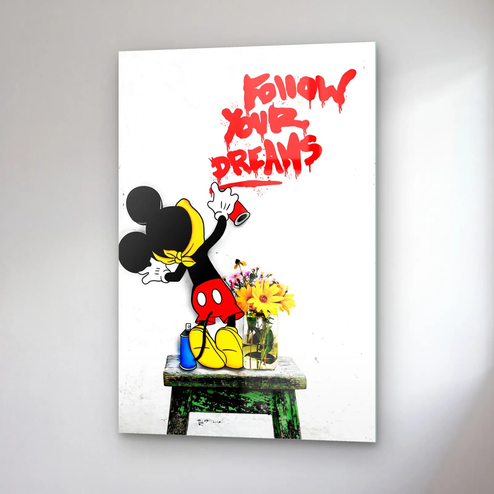 Follow Your Dreams Mickey cam tablo — sağ açıdan görünüm