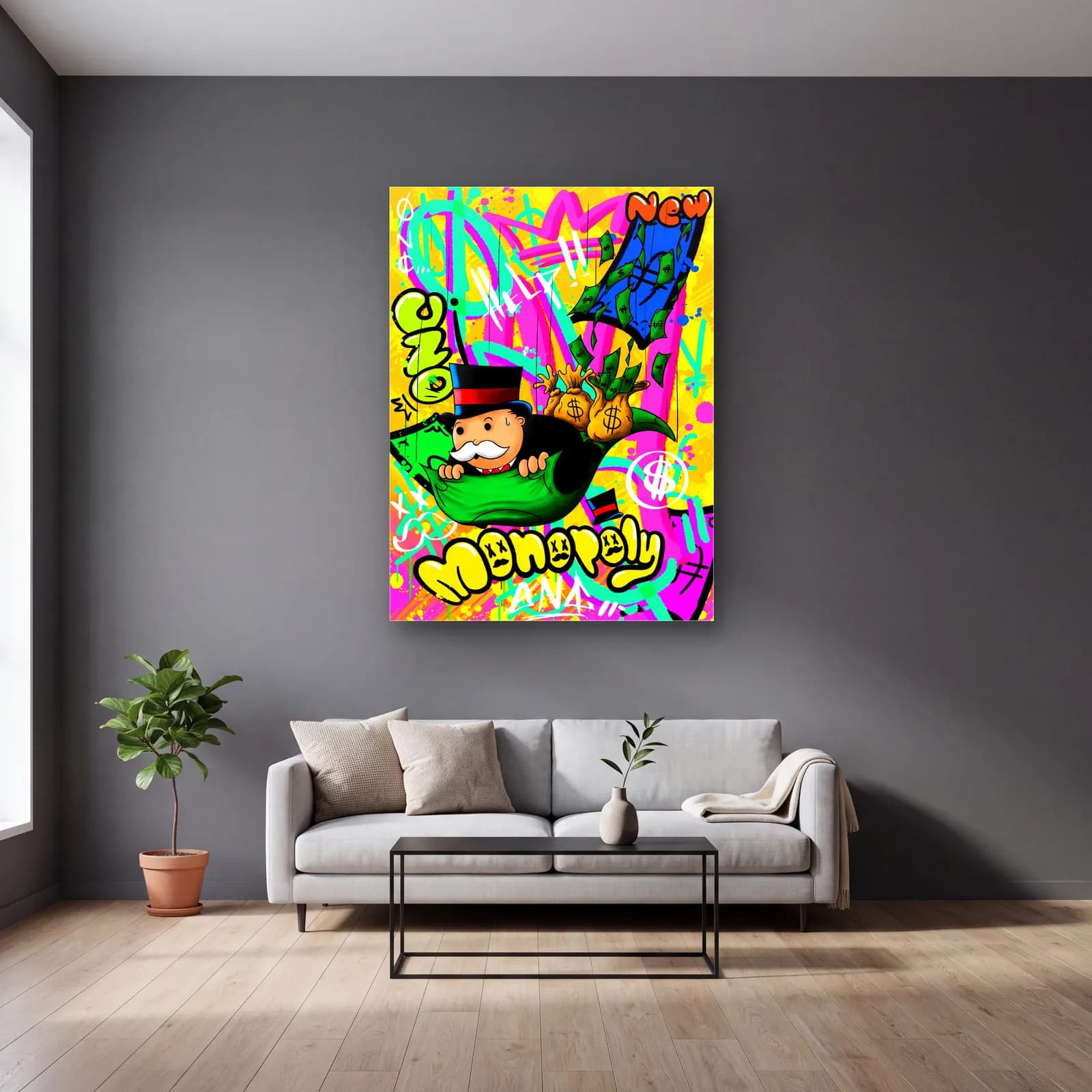 Para Çuvallı Monopoly Grafiti cam tablo — gri duvarlı salonda