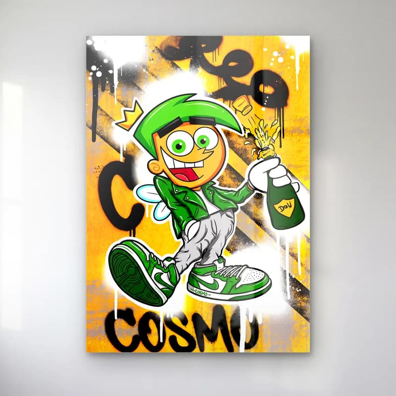 Grafiti Cosmo Peri cam tablo — Sarı siyah grafiti fonda yeşil ceketli ve sneakerlı Cosmo, Cosmo yazısı