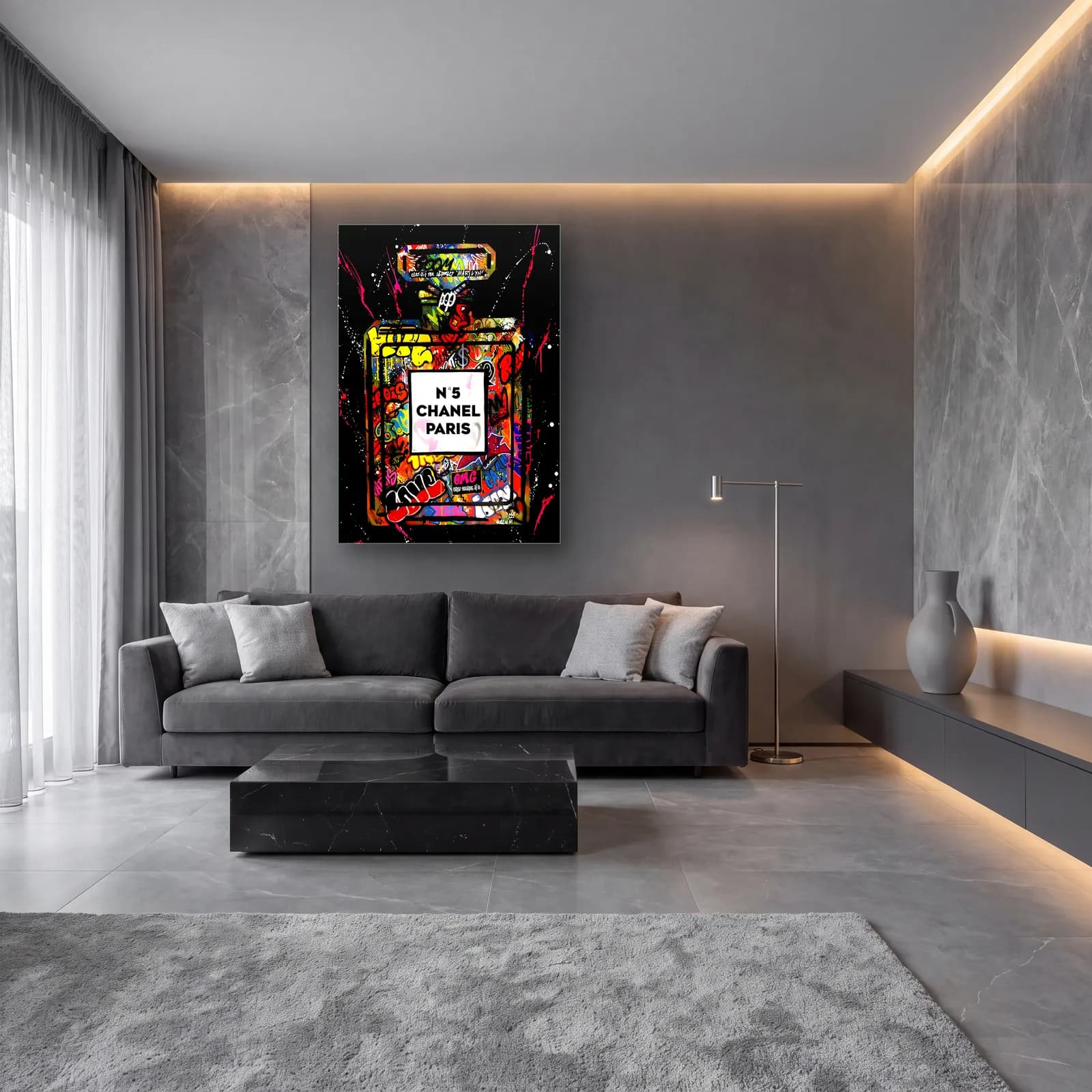 Grafiti N5 Parfüm Siyah cam tablo — lüks salon duvarında