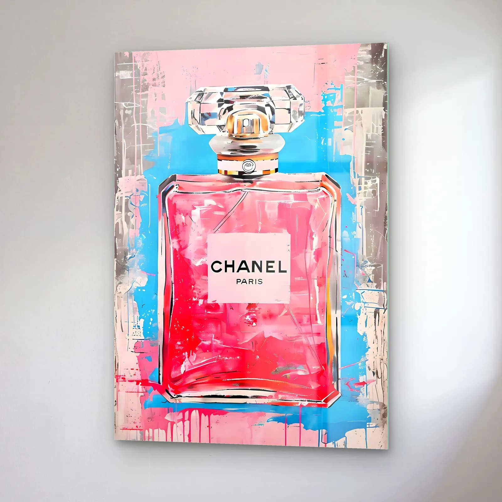 Pembe Chanel Parfüm Şişesi cam tablo — sağ açıdan görünüm