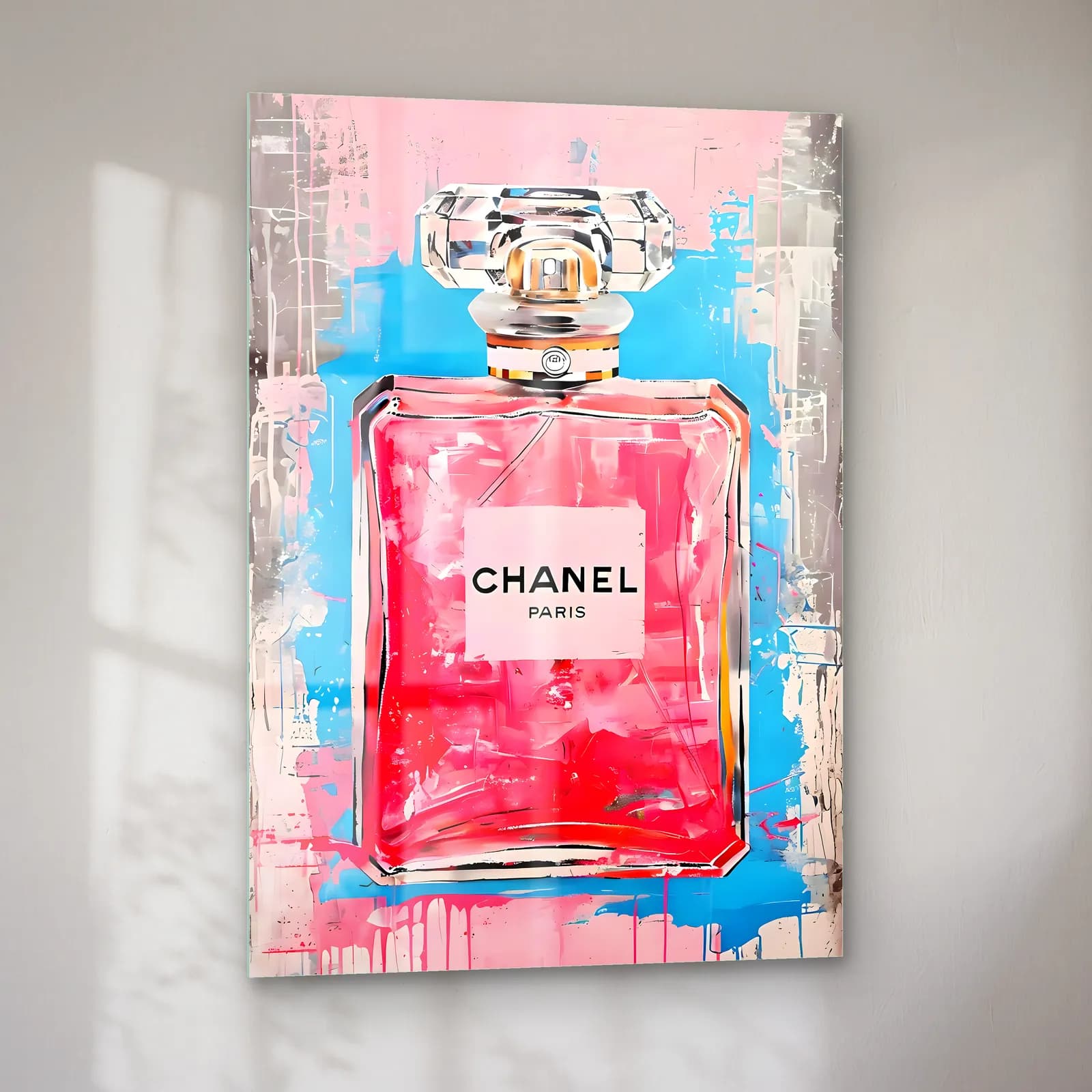 Pembe Chanel Parfüm Şişesi cam tablo — sol açıdan görünüm