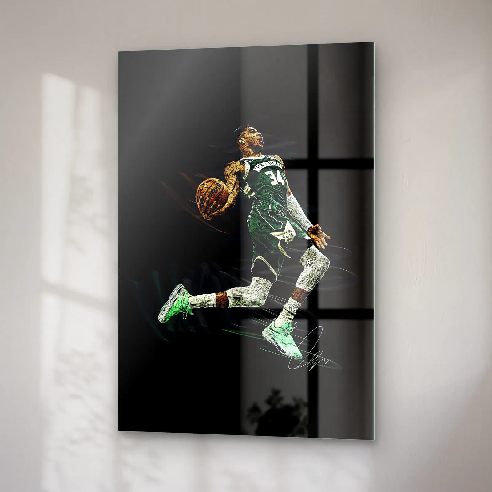 Giannis Antetokounmpo Smaç Anı cam tablo — sağ açıdan görünüm