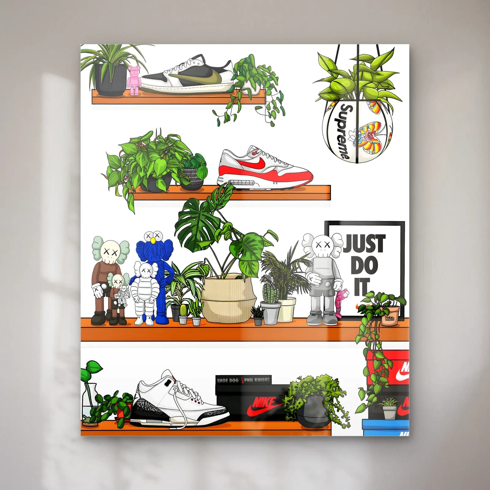 Supreme Detaylı Sneaker Rafı cam tablo — Beyaz zeminde asılı saksı, KAWS figürleri, sneakerlar ve Just Do It çerçeveli raflar