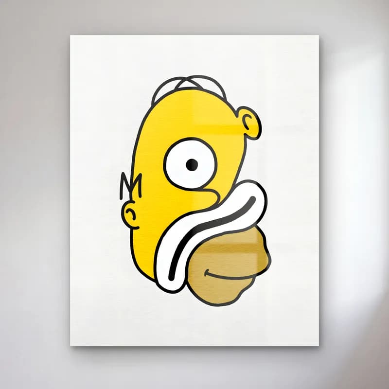 Soyut Homer Simpson cam tablo — Beyaz zeminde iri gözlü ve sakal gölgeli Homer Simpson'ın soyut sarı yüz çizimi