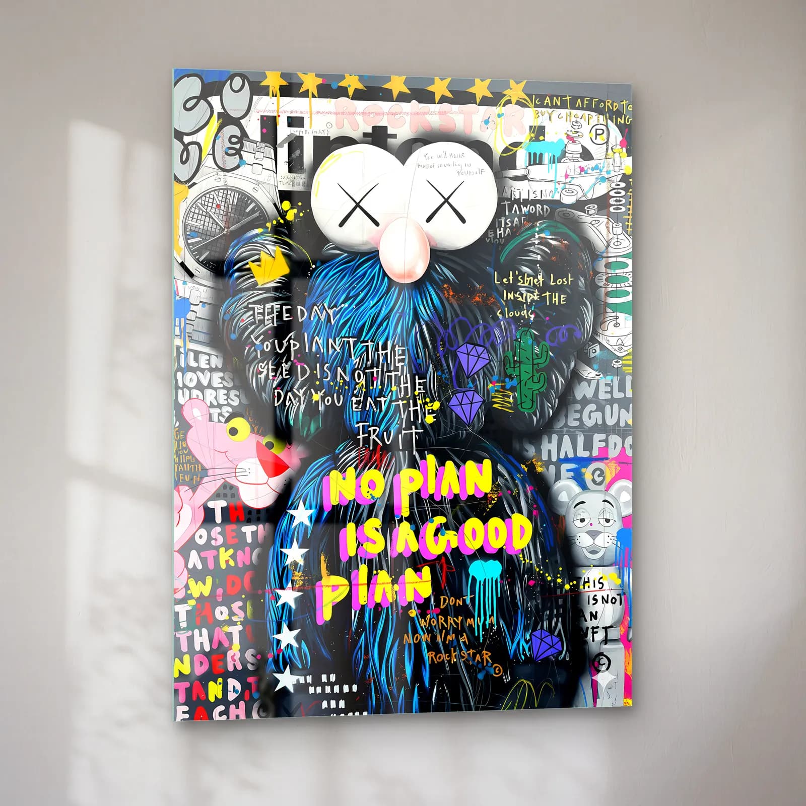 No Plan KAWS Pop Art Kolaj cam tablo — sol açıdan görünüm
