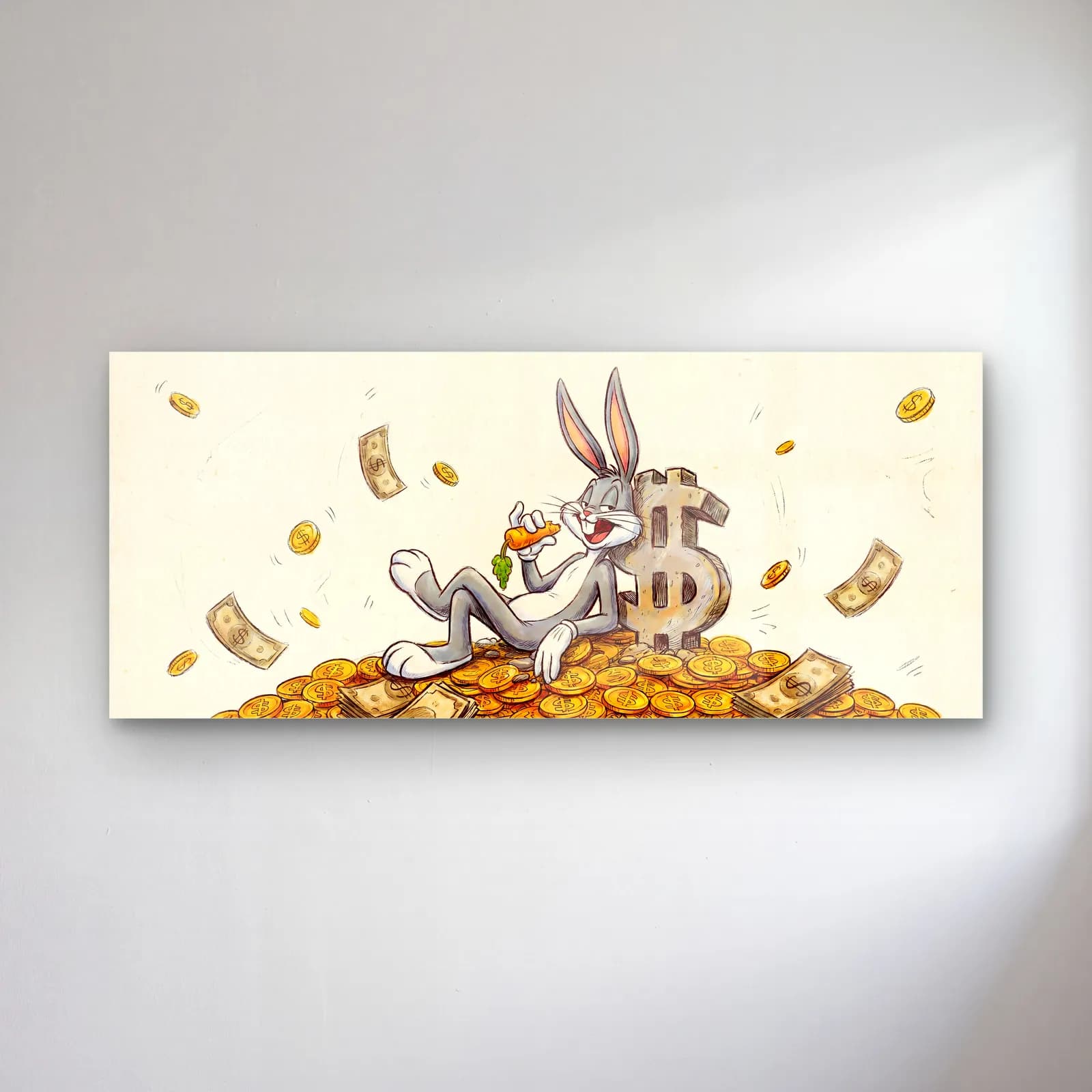 Altın Yığınında Bugs Bunny cam tablo — Krem zeminde altın para yığını üzerinde havuç yiyen Bugs Bunny