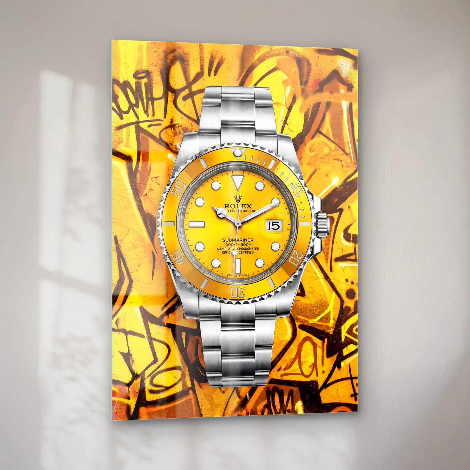 Sarı Grafiti Rolex Submariner cam tablo — sol açıdan görünüm
