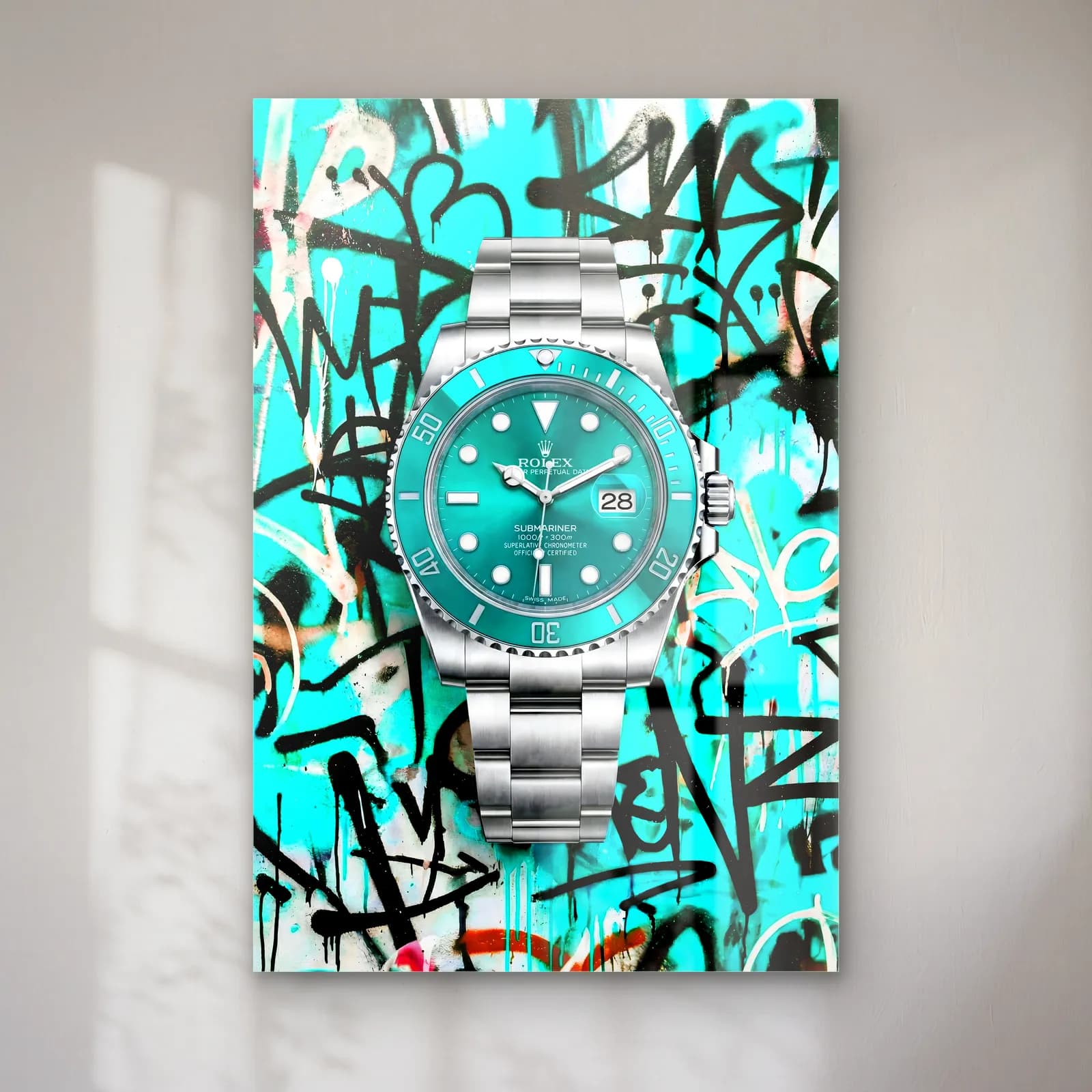 Turkuaz Grafiti Rolex Submariner cam tablo — Turkuaz grafiti zeminde turkuaz kadranlı çelik Rolex Submariner