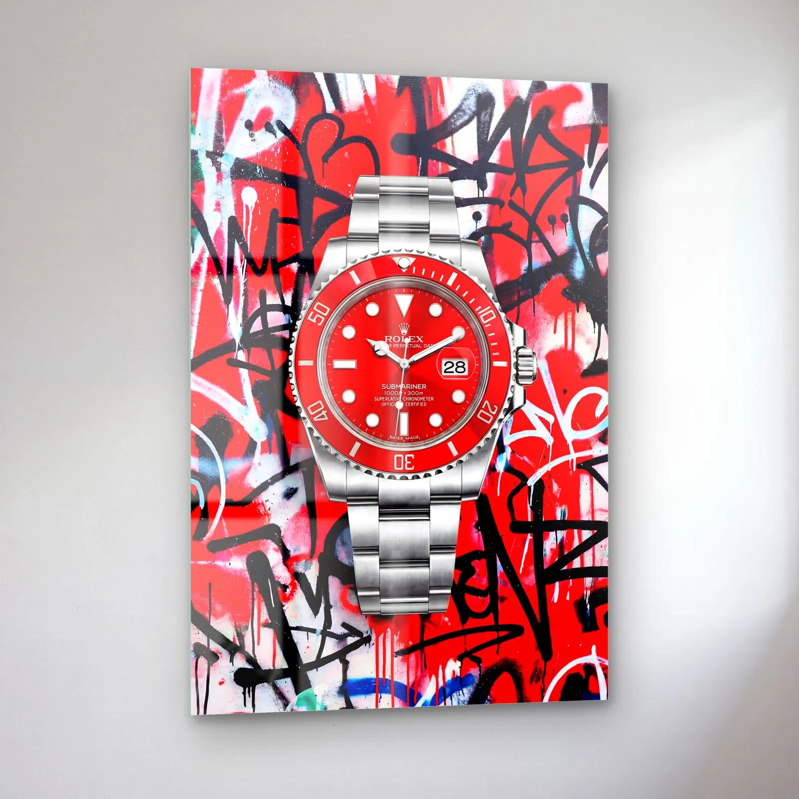 Kırmızı Grafiti Rolex Submariner cam tablo — sol açıdan görünüm