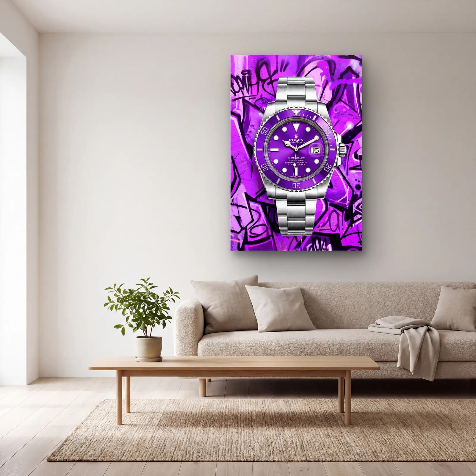 Mor Grafiti Rolex Submariner cam tablo — açık renk salonda