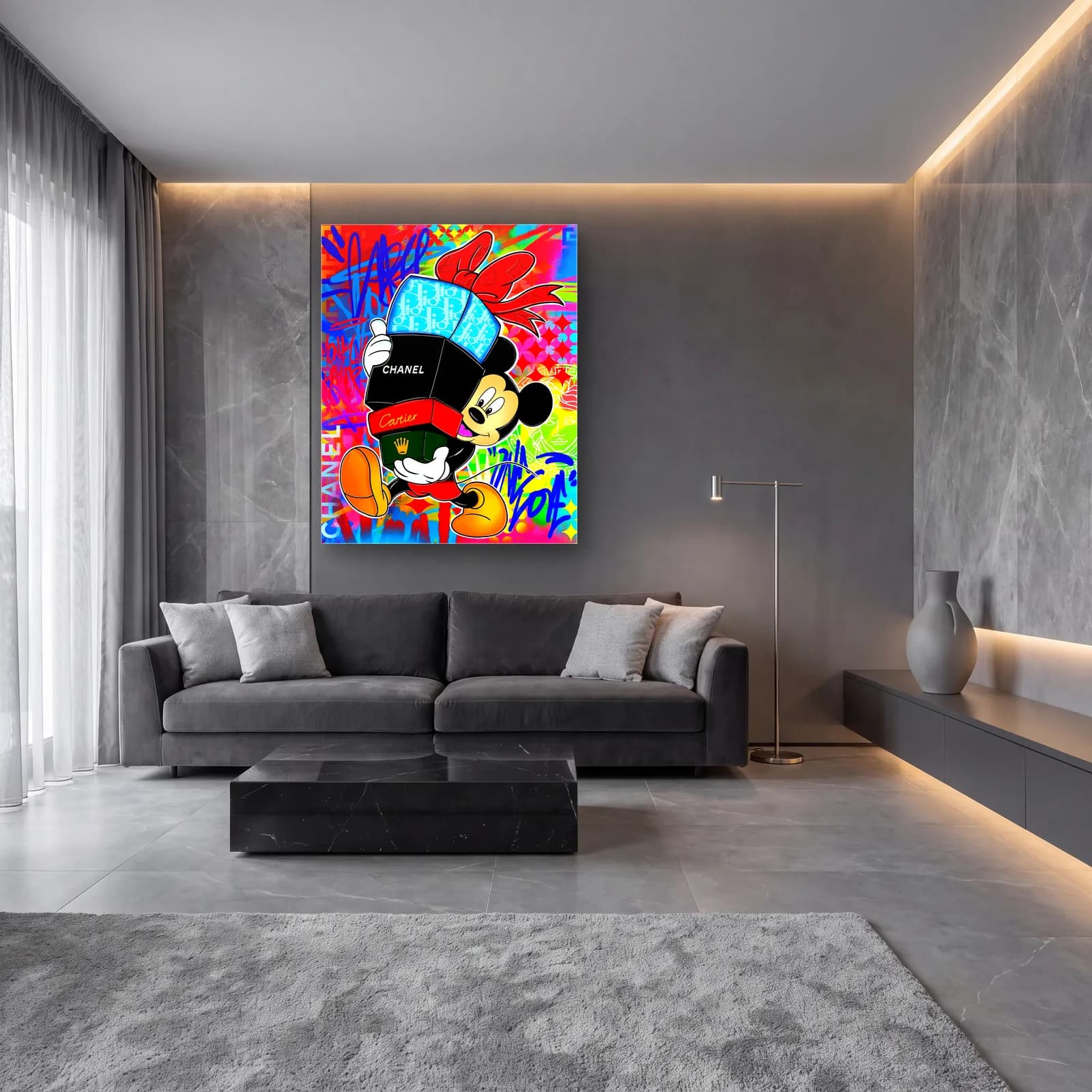 Chanel Kutulu Grafiti Mickey Mouse cam tablo — lüks salon duvarında