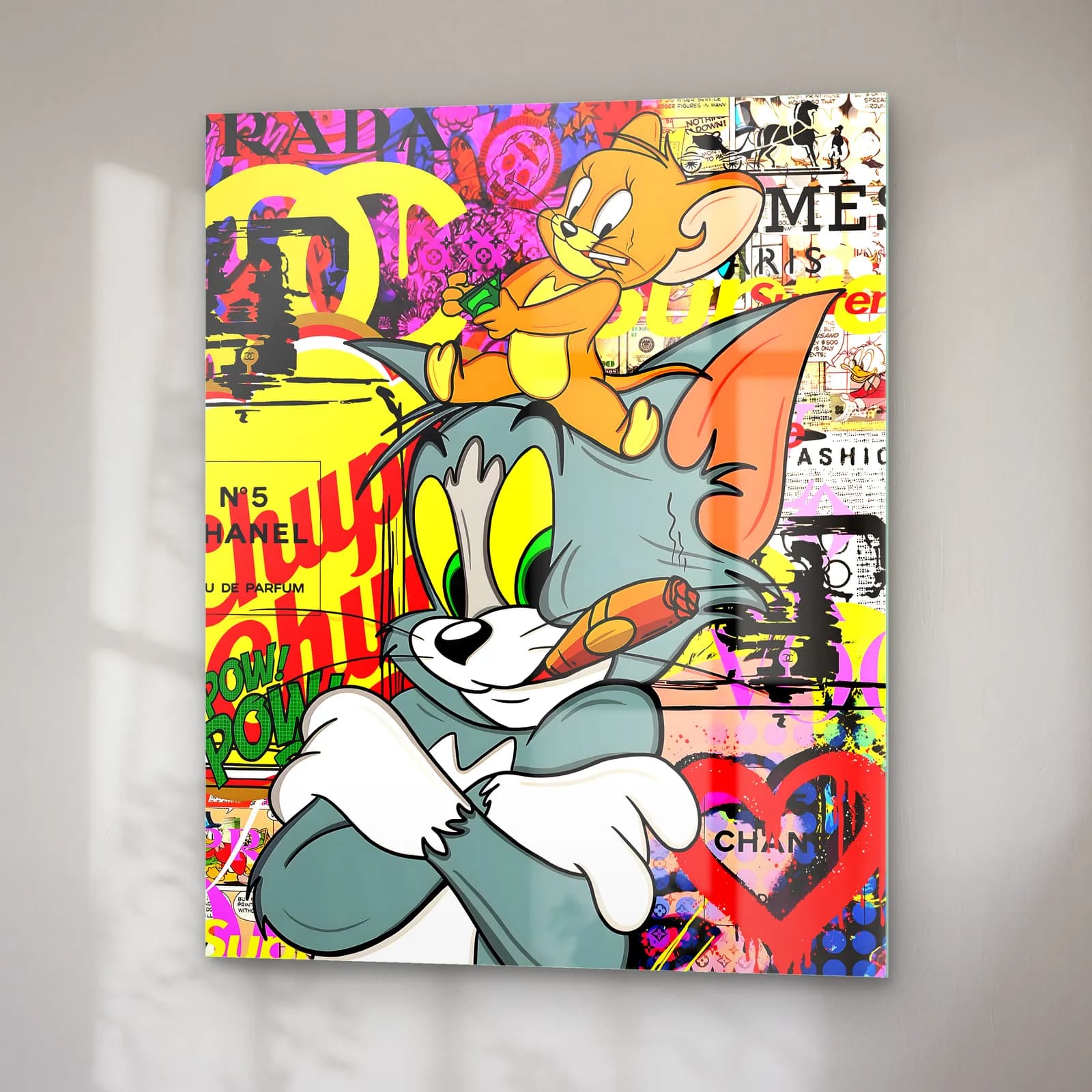 Puro İçen Tom ve Jerry cam tablo — sağ açıdan görünüm