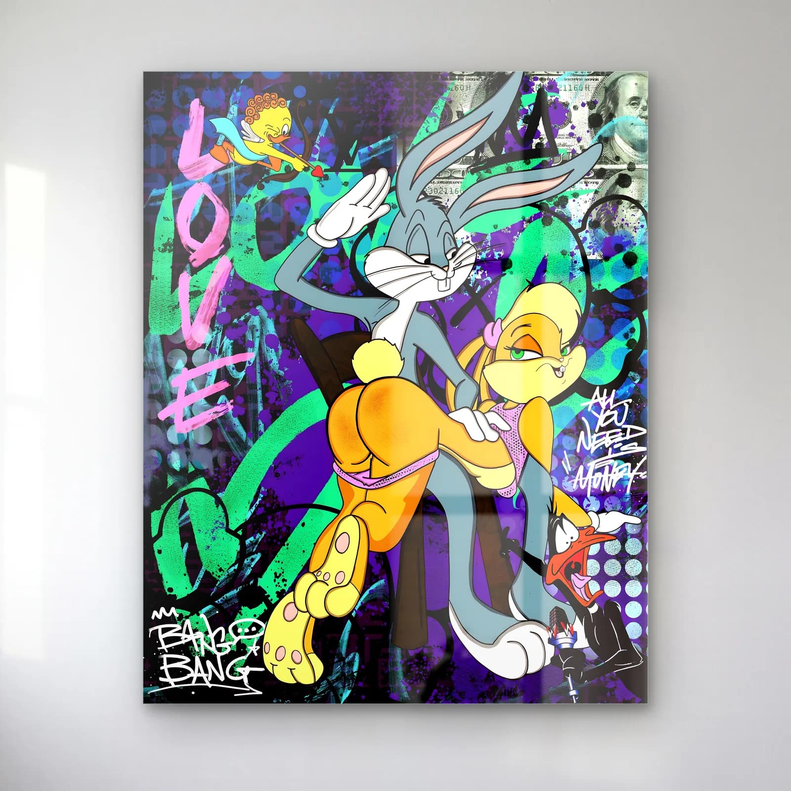 Love Bugs Bunny ve Lola cam tablo — Mor yeşil grafiti zeminde Love yazısı ile Bugs Bunny ve Lola Bunny