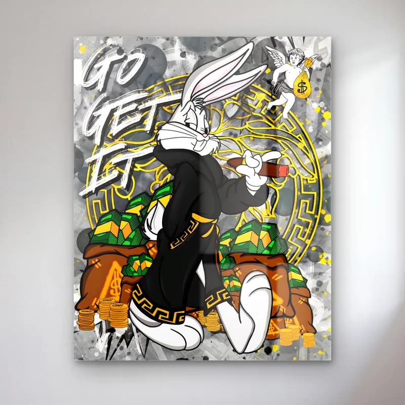 Go Get It Bugs Bunny cam tablo — Gri zeminde altın barok desen önünde bornozlu, puro içen Bugs Bunny