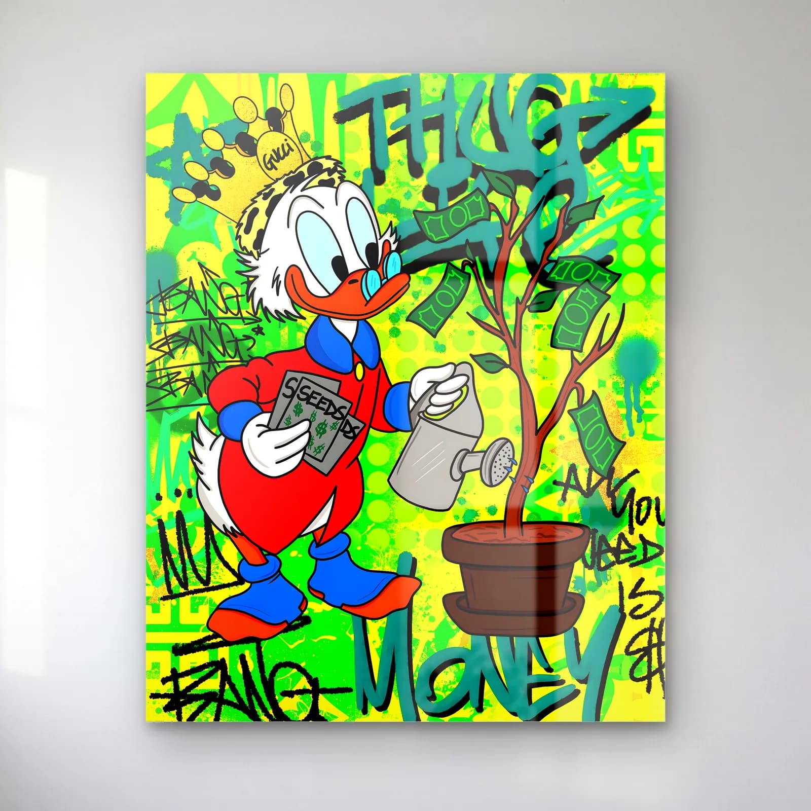 Para Ağacı Sulayan Scrooge McDuck cam tablo — Neon yeşil grafiti zeminde para ağacını sulayan taçlı Scrooge McDuck