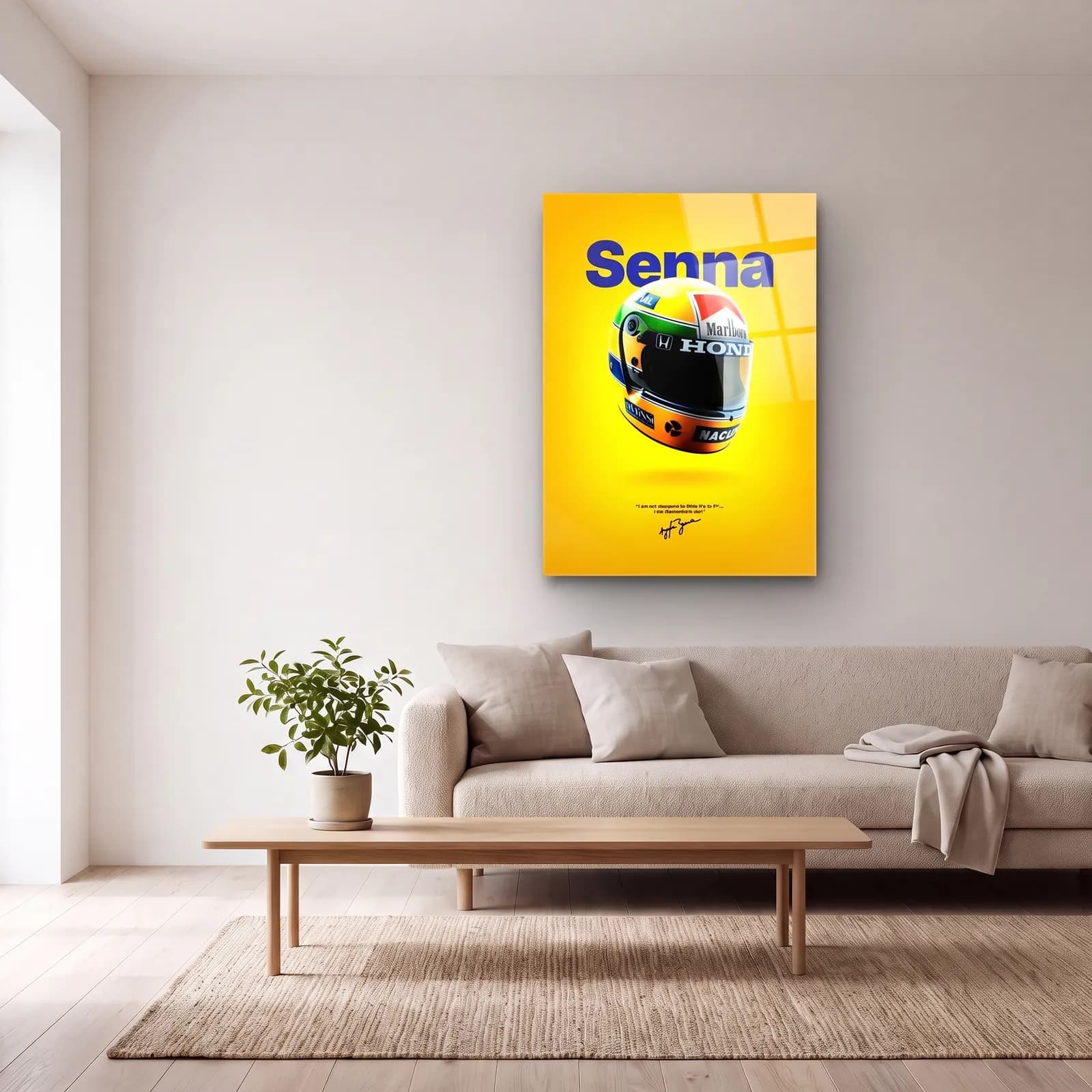 Ayrton Senna Kaskı cam tablo — açık renk salonda