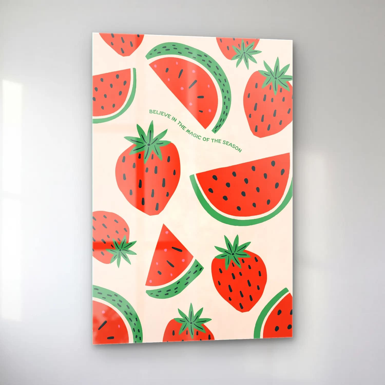 Pastel Çilekler No. 6 cam tablo — sol açıdan görünüm