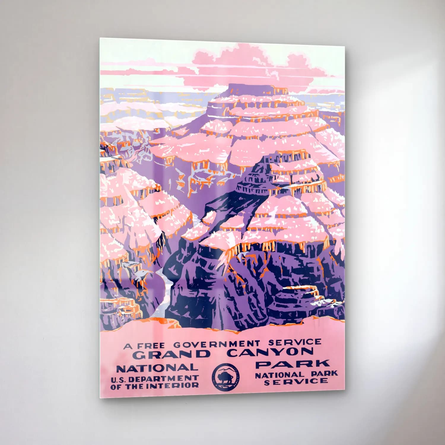 Vintage Poster Dağ Manzarası – Pembe Tonlar cam tablo — sol açıdan görünüm