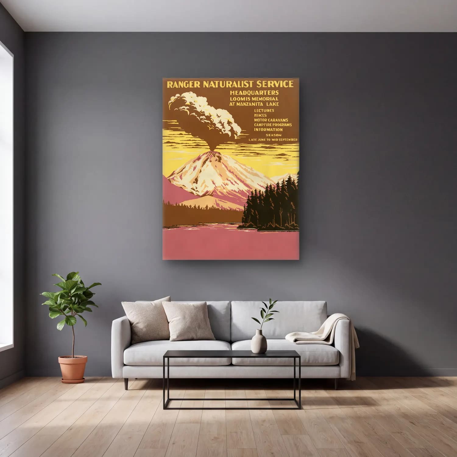 Vintage Poster Göl ve Dağlar No. 13 cam tablo — gri duvarlı salonda