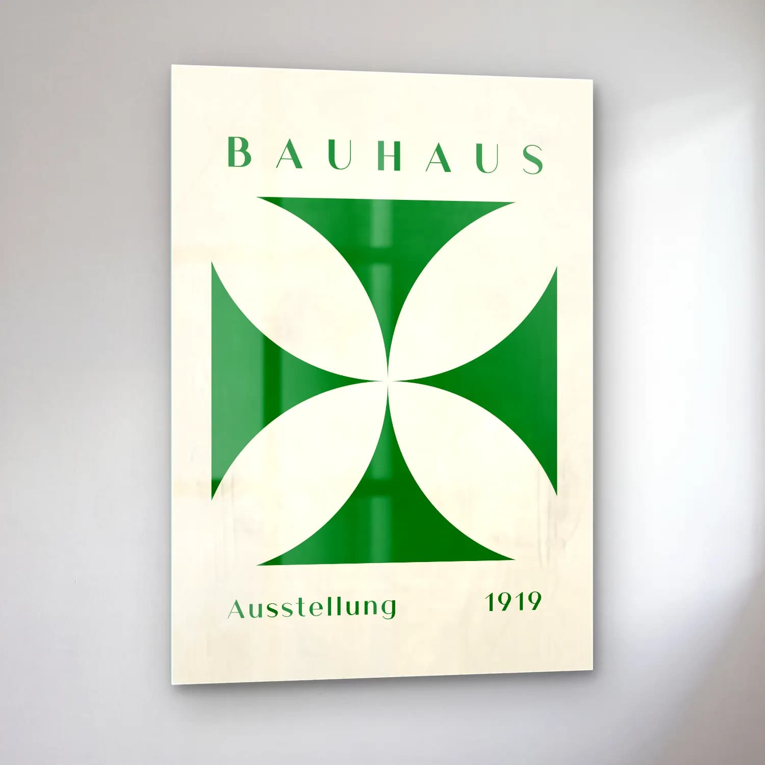 Bauhaus Katedral cam tablo — sol açıdan görünüm