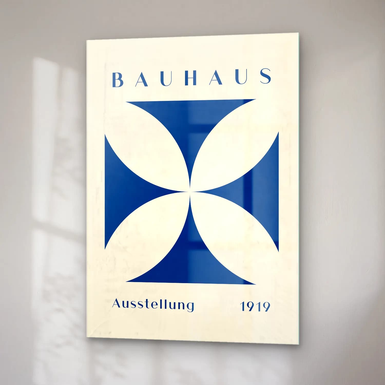 Bauhaus Katedral – Mavi Tonlar cam tablo — sağ açıdan görünüm
