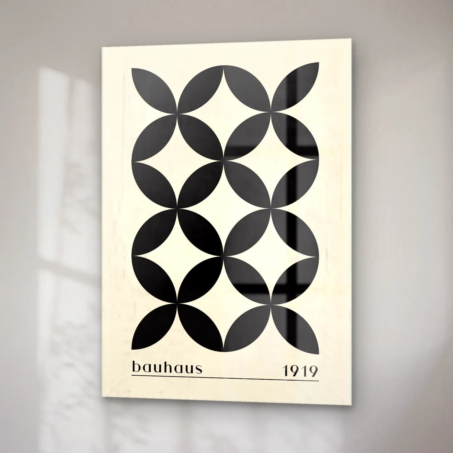 Siyah Beyaz Geometrik Daireler No. 4 cam tablo — sağ açıdan görünüm