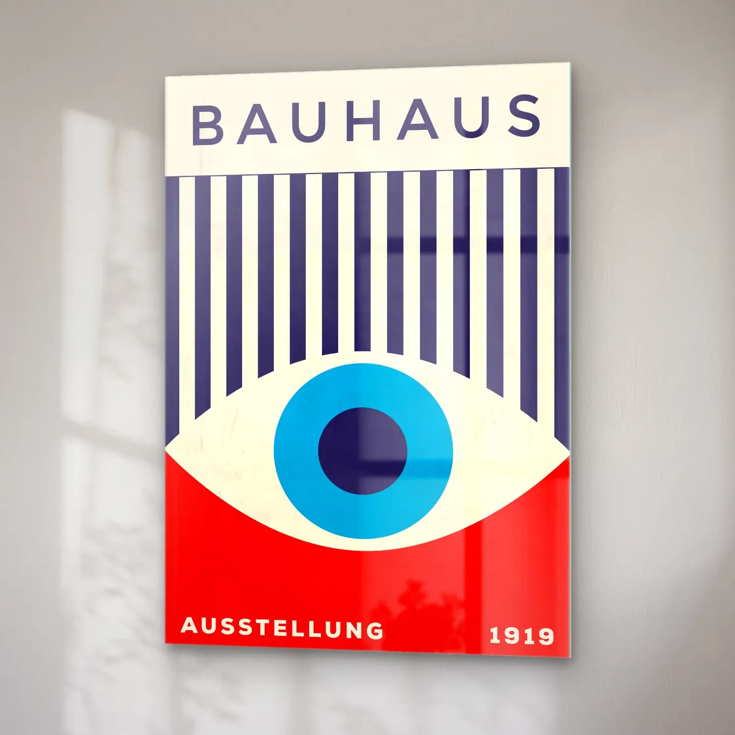 Bauhaus Soyut Yüz – Kırmızı Tonlar cam tablo — sağ açıdan görünüm