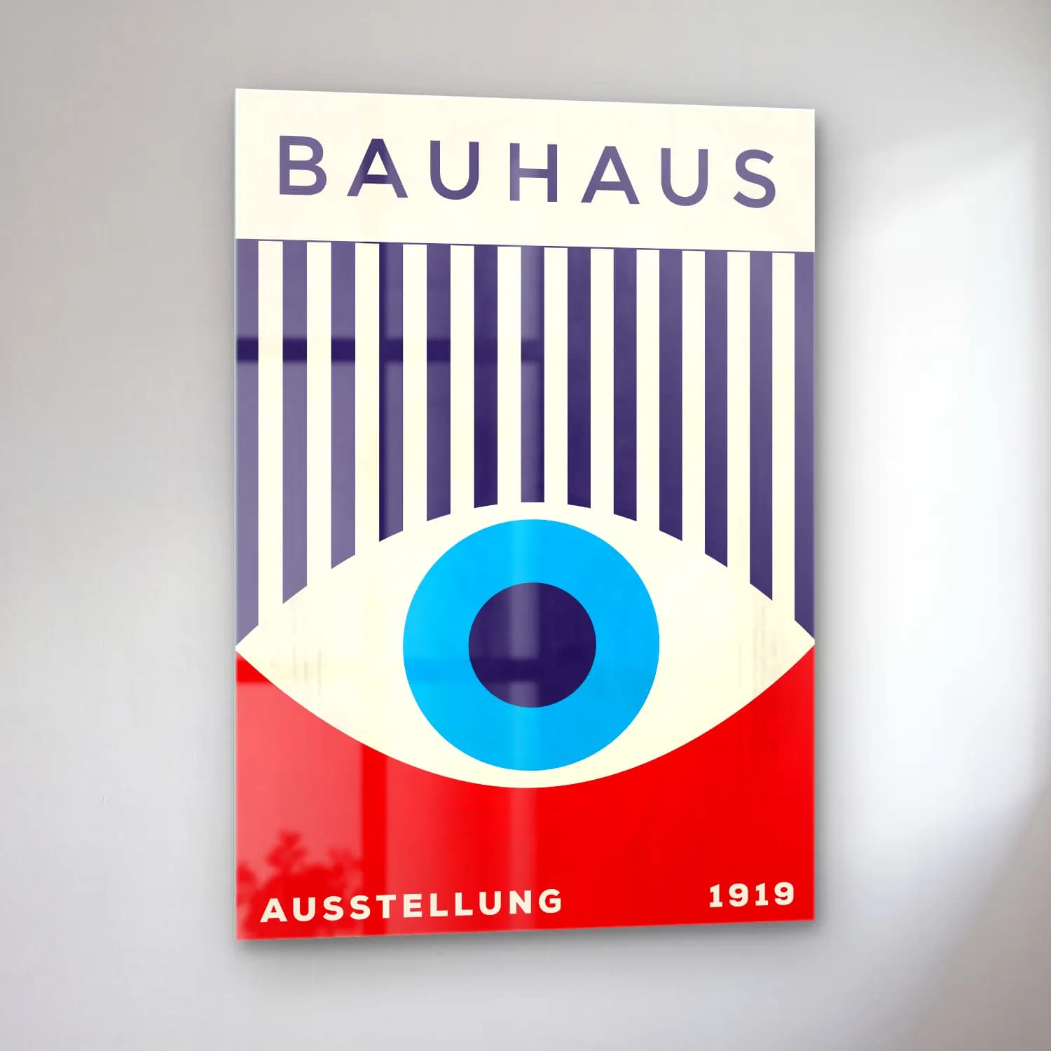 Bauhaus Soyut Yüz – Kırmızı Tonlar cam tablo — sol açıdan görünüm