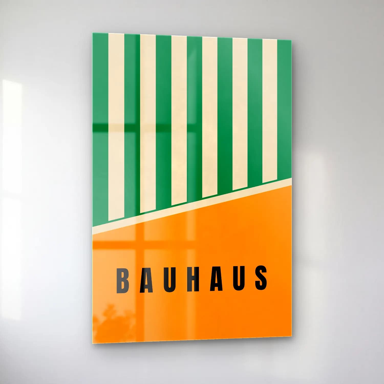 Bauhaus Yazılı Tasarım No. 12 cam tablo — sol açıdan görünüm