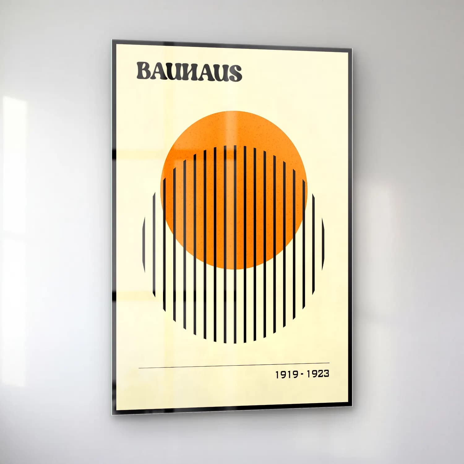 Bauhaus Geometrik Daireler No. 53 cam tablo — sol açıdan görünüm