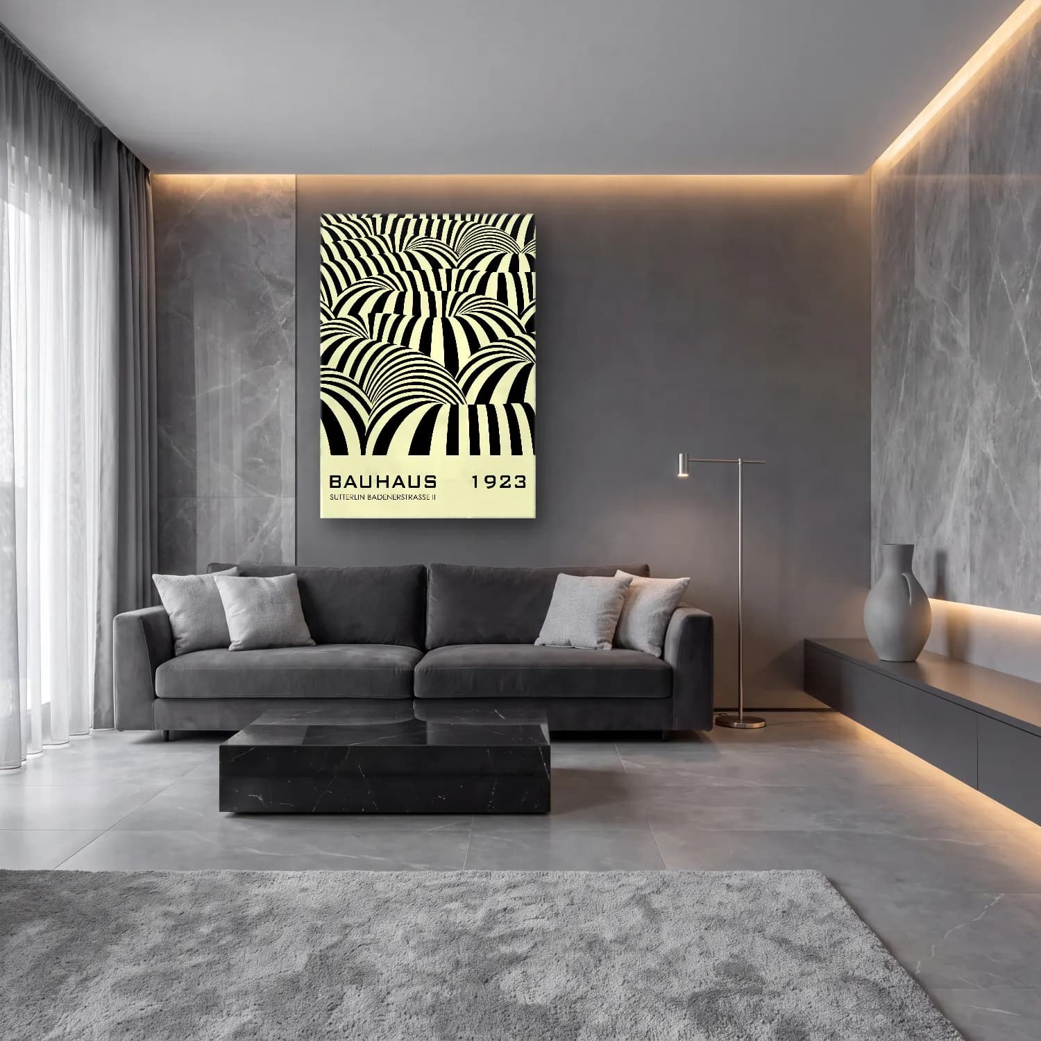 Siyah Beyaz Dalgalı Çizgiler No. 19 cam tablo — lüks salon duvarında