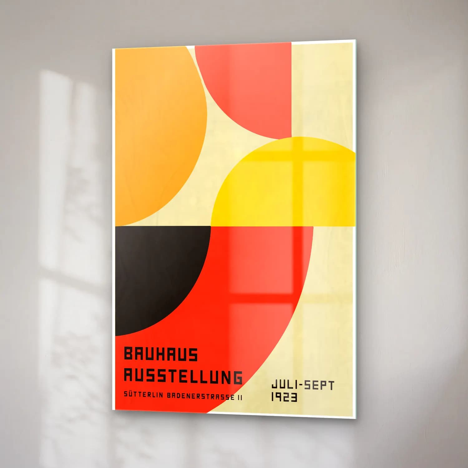 Bauhaus Soyut Kemer No. 19 cam tablo — sağ açıdan görünüm