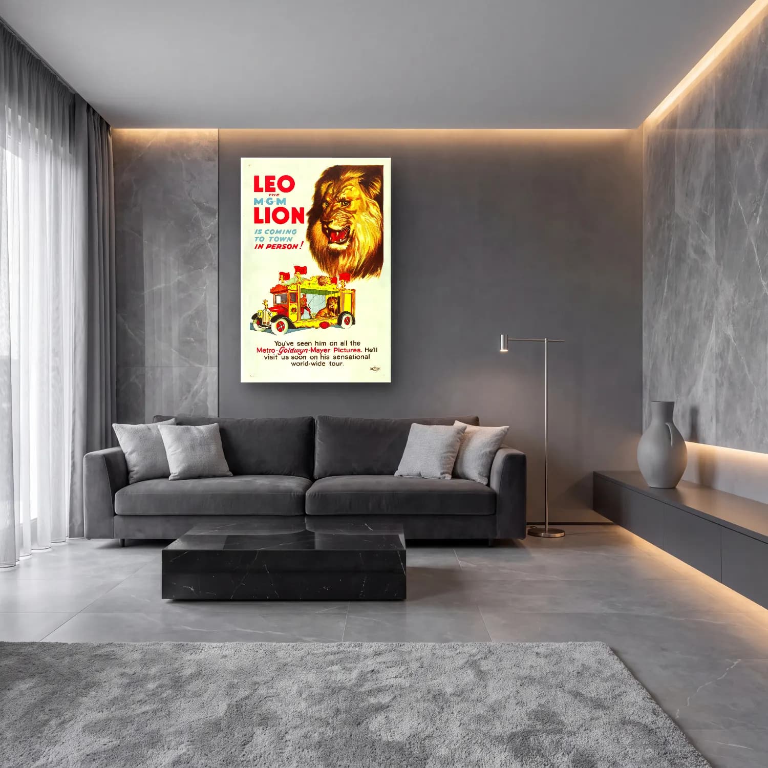 Vintage Poster Aslan – Sarı Tonlar cam tablo — lüks salon duvarında