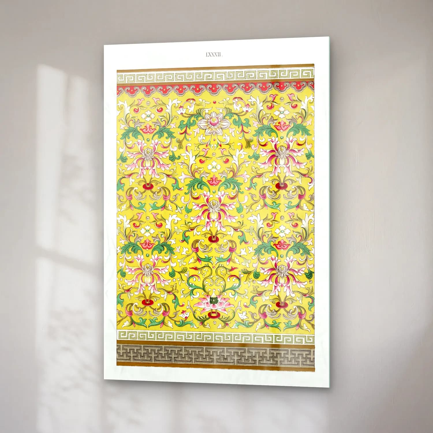 Maksimalist Çiçek Deseni No. 65 cam tablo — sağ açıdan görünüm