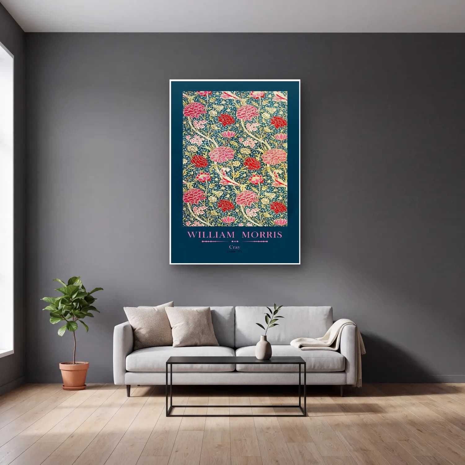 Vintage Poster Çiçek Deseni – Pembe Tonlar cam tablo — gri duvarlı salonda