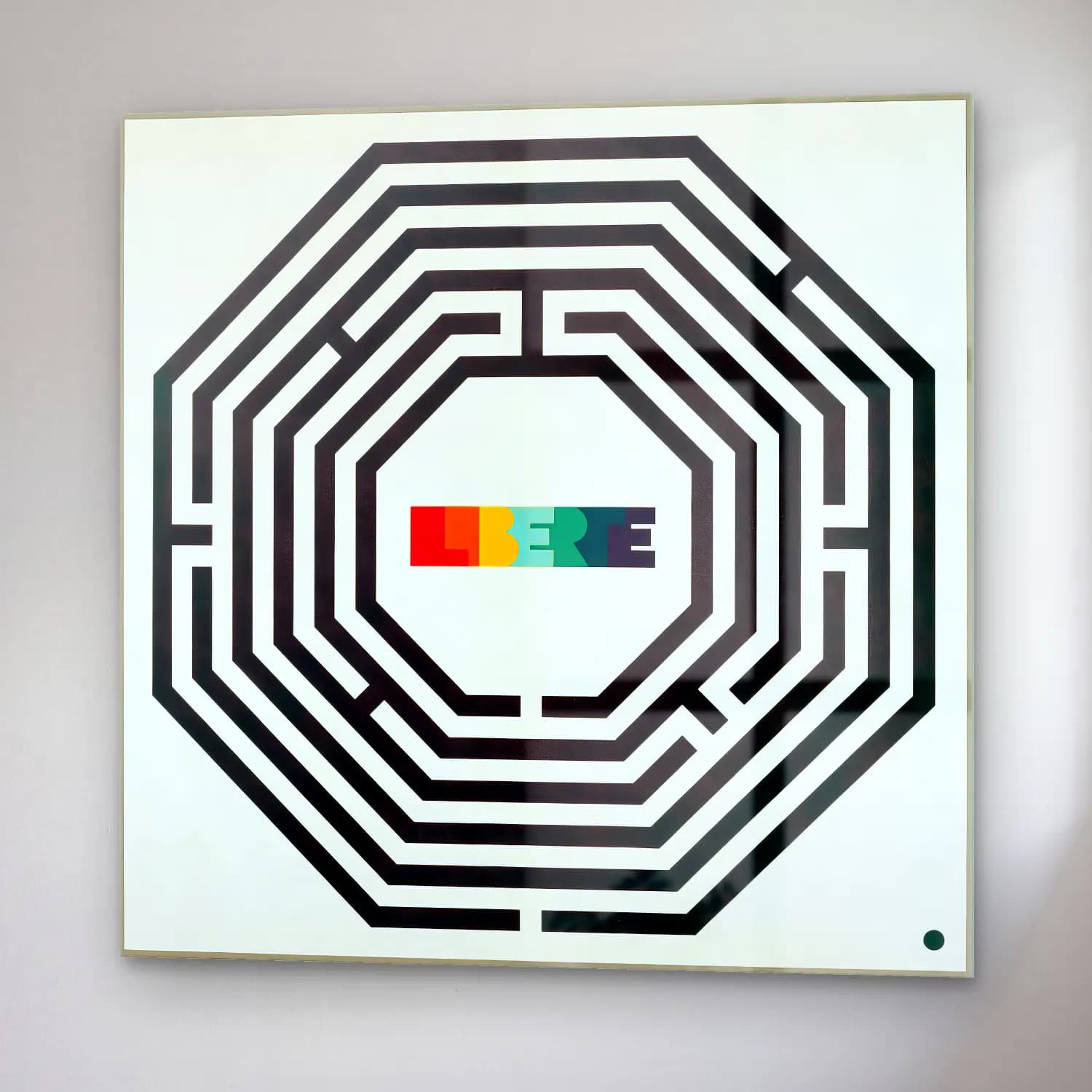 Bauhaus Geometrik Daireler No. 57 cam tablo — sağ açıdan görünüm